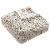 SAFAVIEH Faux Sheepskin Throw Collection, Standard