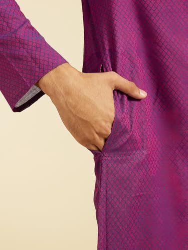 Image of DIWAS BY MANYAVAR Men's Cotton Self Design Kurta (1pc)