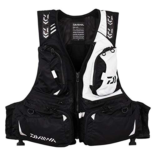 釣りに着ていくウェアにこだわりたい ダイワ シマノの人気ウェアをチェック