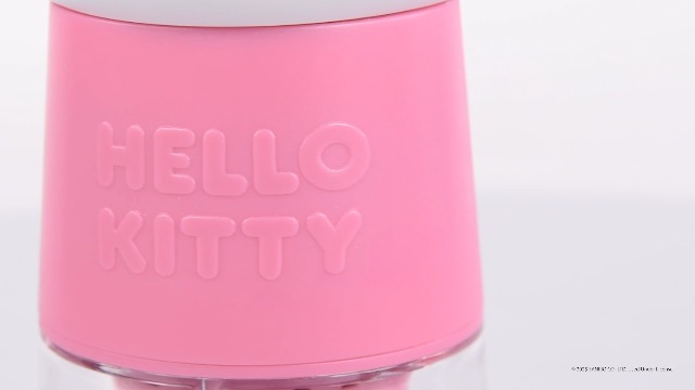 Amazon.com: Uncanny Brands Sanrio Hello Kitty Salt and Pepper
