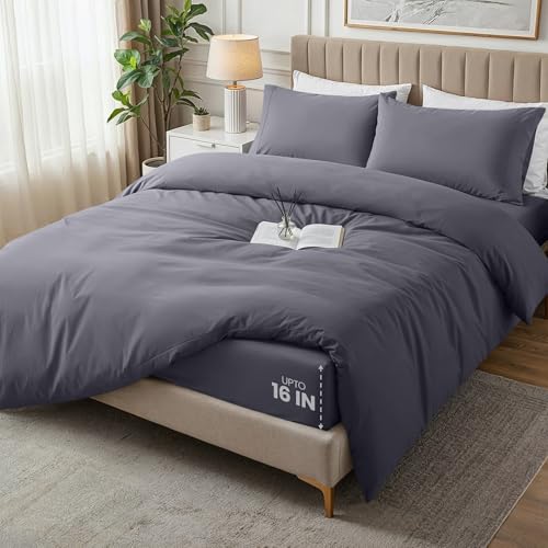 Image of Utopia Bedding 4 Piece Bedding Set - 1 Fitted Sheet (54x75), 1 Duvet Cover Full Size, 2 Pillow Case (20x30) - All Season Luxury Bed in a Bag with Zippered Full Duvet Cover - No Comforter (White)