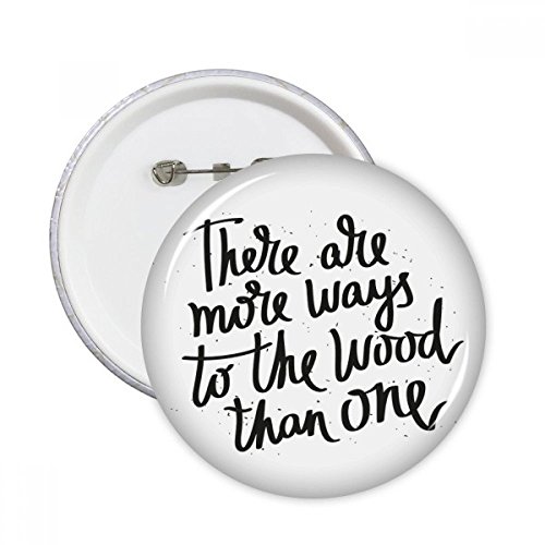 Badge bouton rond bois citation pour relooker un vêtement uni