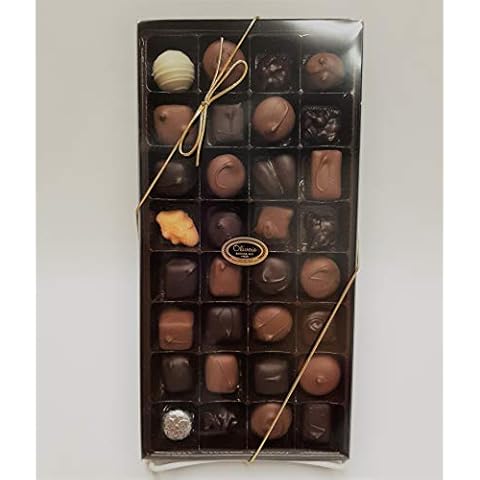 Oliver's Assorted Chocolates - Milk & Dark, 32 piece box Cover