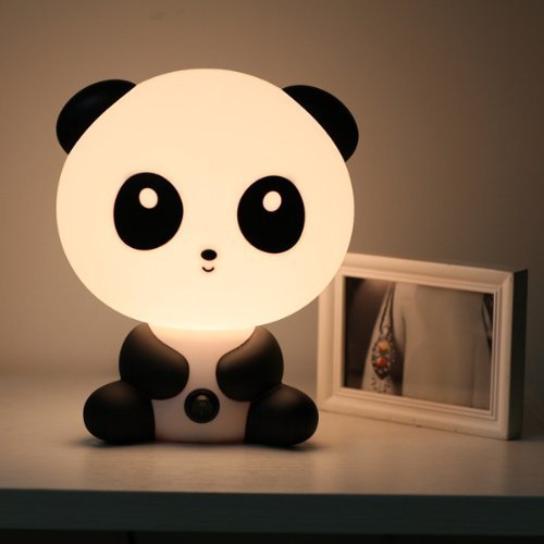 Preisvergleich Produktbild icase4u Tisch- und Nachttischlampe, einfach, moderner Schreibtisch, kreatives Licht, Cartoon Kungfu Panda / Skate DJ Chico Form für Kinder, Festivalfreunde (Kungfu Panda)