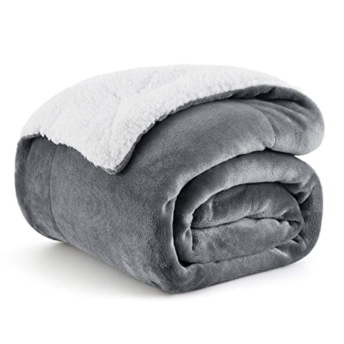 Top 10 Best Sherpa Throw Blankets in 2023 Reviews