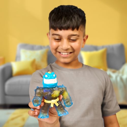 Heroes of Goo Jit Zu Hero Creator with 3 Unique Goo Fillings, Mix, Fill & Create Your Own Stretchy Glow-in-The-Dark Tyro Action Figure, Play Again and Again - Image 6