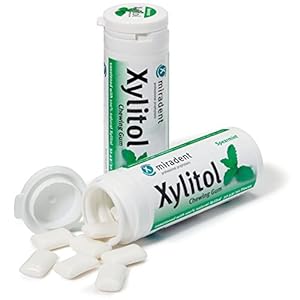 Miradent Xylitol Chewing Gum tandverzorgingskauwgom 30 stuks doos spearmint (12 x 30 g)