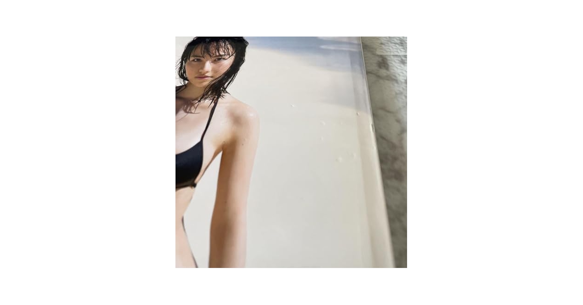 奈南 谷村奈南写真集　直筆サイン入り Amazon.co.jp: 谷村奈南 写真集 『 I am NANA 』 : NAOKI: 本