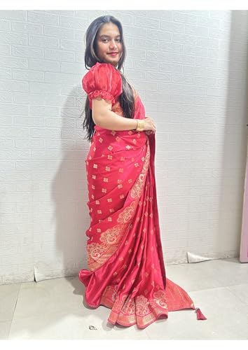 Image of Women's Banarasi Silk Georgette Saree Featuring Silver Sequin And Mirror Work