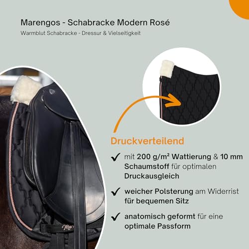 Foto von Marengos - Schabracke Modern Rosé | Dressurschabracke m. Schaumstoff-Füllung & Tasche | Polsterung am Widerrist | Barockschabracke m. floraler Steppung & Zierkordel | Warmblut Schabracke in Schwarz