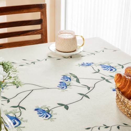 Image of Amazon Basics Tablecloth for Dining Table Cover, Microfiber Fabric Rectangle Tablecloth, 40x60 Inches 4 Seater (White Floral, 4 Seater)