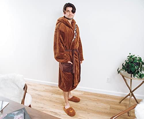 Star Wars 17740 Ukonic Star Wars Chewbacca Robe And Slipper Set thumb #3