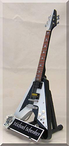 MICHAEL SCHENKER Guitare Miniature Gibson Scorpions avec médiator - Les Beatles, Paul McCartney, John Lennon, RIngo Starr, George Harrison MICHAEL SCHENKER Guitare Miniature Gibson Scorpions avec médiator – Image 3