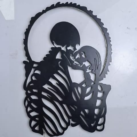 QMCAHCE Metal Skull Wall Decor with Led Lights, The Kissing Lovers Skull Wall Sculptures, Romantic Neon Skeleton Metal Wall Art Decoration, Gothic Decor for Home, Living Room, Bedroom, Bar Cover