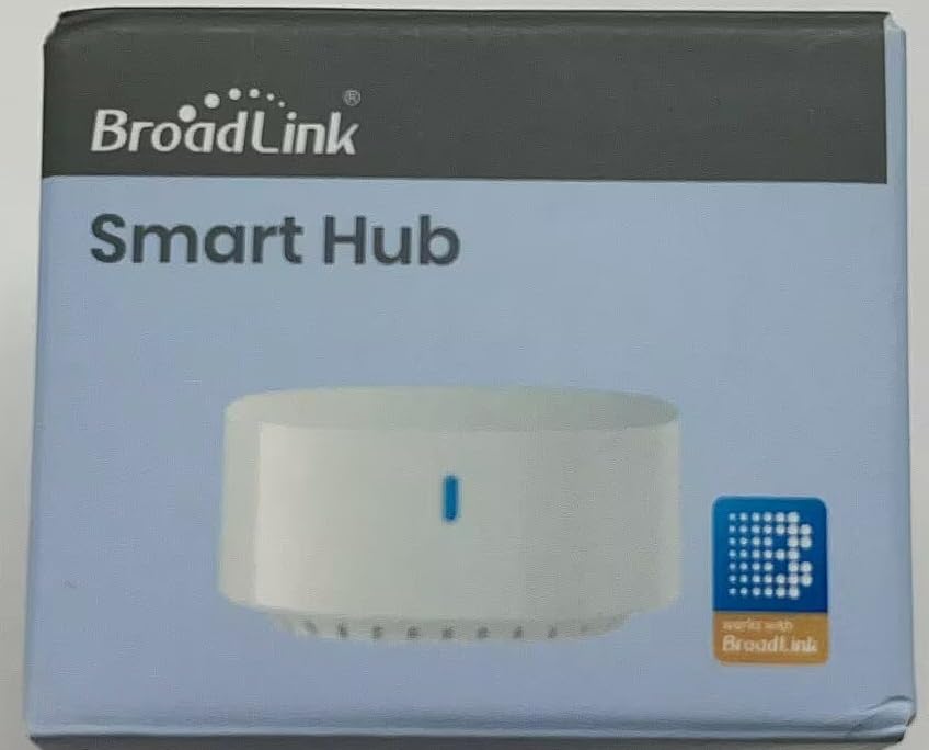 Front of the BroadLink Smart Hub S3 packaging box.