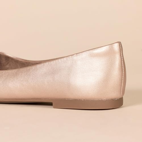 Image of Amazon Essentials Women's Pointed-Toe Ballet Flats