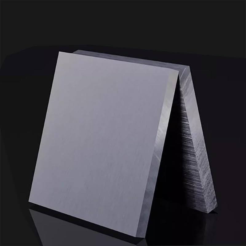 Rechteck mit Bohrungen aus Aluminiumblech, Stärke 1,5 mm Rechteck mit Bohrungen aus Aluminiumblech, Stärke 1,5 mm