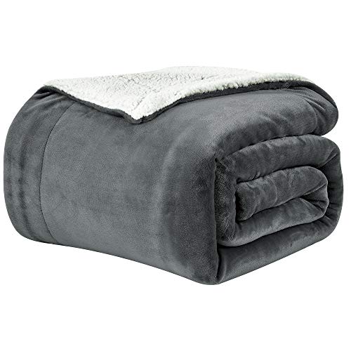 WAVVE Manta de Franela Sherpa Reversible 150x200 cm, Manta de Felpa 100% Microfibra Extra Suave, Transpirable para Cama, Sofá, Viaje, Gris