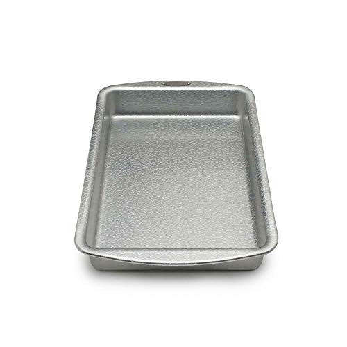 Unik Always Cake Pan Kitchen Accessory 9 x 13 inches Durable Aluminum Transitional Rectangle