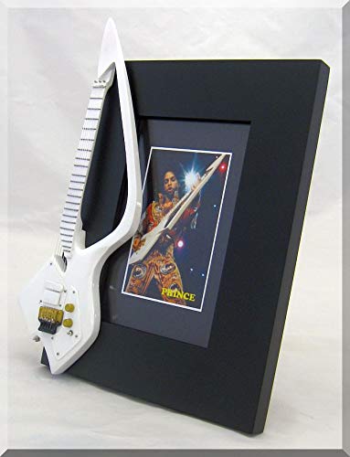 PRINCE Cadre Photo Guitare Miniature Model »C » PIN - Les Beatles, Paul McCartney, John Lennon, RIngo Starr, George Harrison PRINCE Cadre Photo Guitare Miniature Model"C" PIN – Image 3