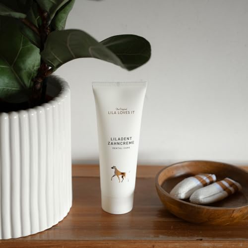 Zahncreme für Hunde – natürliche Zahnreinigung mit Kokosöl, Kurkuma & Papaya-Extrakt, sanft & effektiv, bei Zahnbelag, Zahnstein & Mundgeruch, LILADENT von LILA LOVES IT, 75 ml