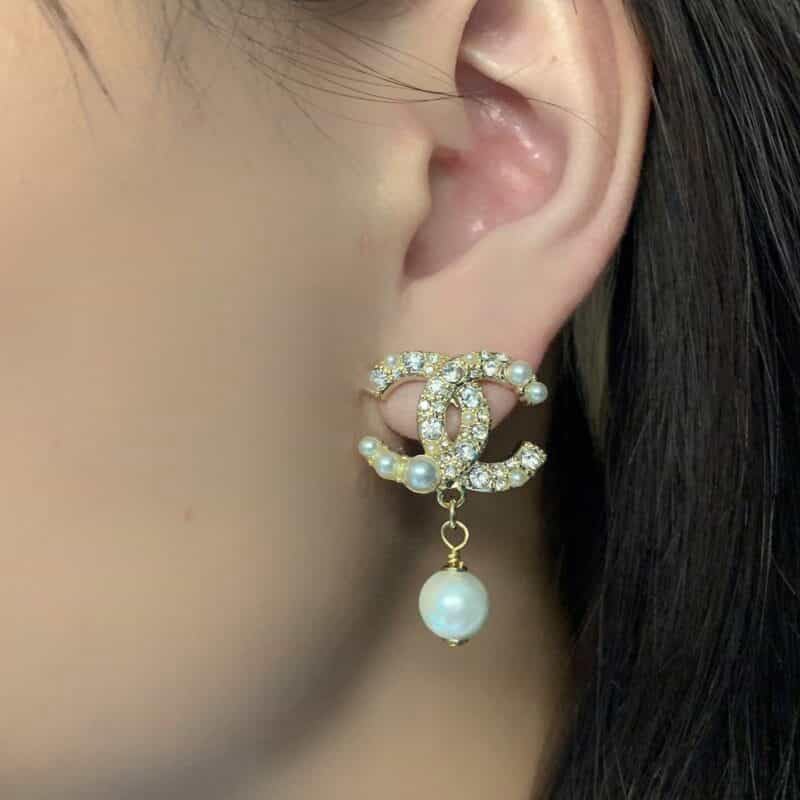 Women Gold Fashion Imitation Pearl Drop Stud Floral Dangle Earrings3