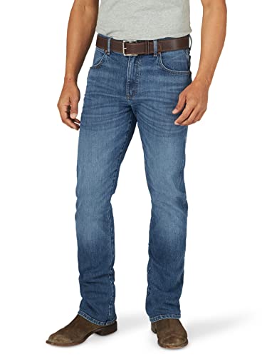 Image of Wrangler Men's Retro Slim Fit Straight Leg Jean