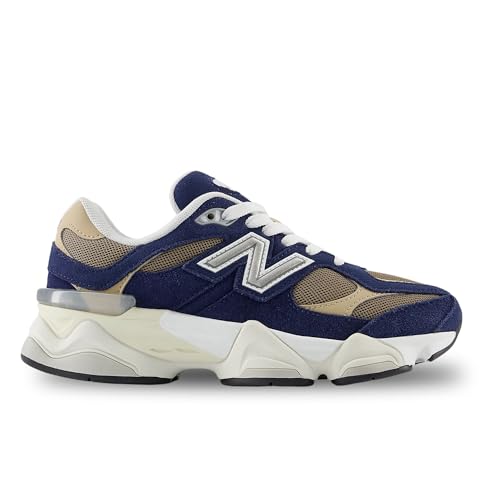 Image of New Balance Women 327 Sneaker