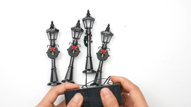 Amazon.com: 4 Pcs Christmas Street Light - Dollhouse Streetlight