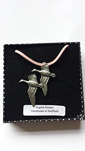 Collier Oies B26 pendentif étain cordon rose réglable pour tenue d'été