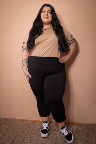 FOREYOND Plus Size Capri Pants for Women Pull on Dress Pants Tummy Control with Front & Back Pockets 4-Way Stretch2