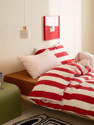 Housse de couette à rayures rouges pour moderniser une chambre d'ado lassé - 6