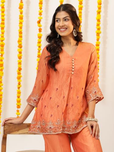 Image of Vbuyz Women Floral Embroidery Stylish A-Line Fandy Silk Kurta With Palazzo