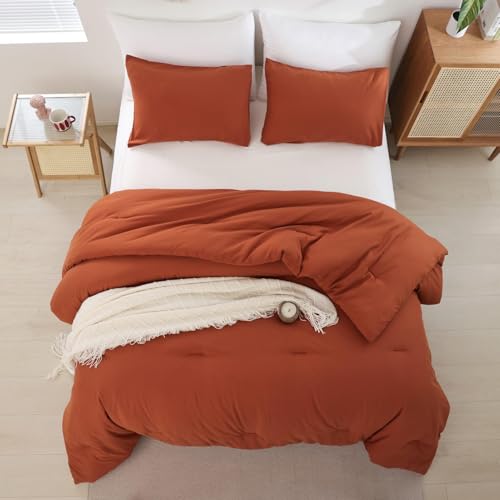 Image of ROSGONIA Oversized King Comforter 120x120, 3pcs Super King Comforter (1 Burnt Orange Comforter & 2 Pillowcases) Lightweight Warm Bedding Set Quilt