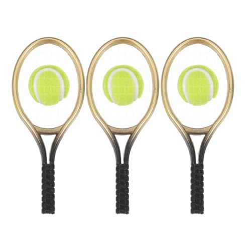 Garneck Lot de 3 mini raquettes de tennis et balles pour maison de poupée - Design réaliste - Matériau durable - Mini accessoires de sport pour la décoration