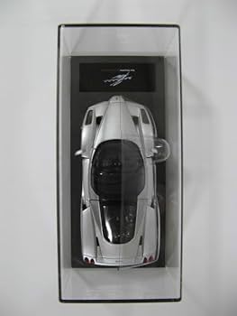 Amazon.co.jp: 京商 1/43 フェラーリ エンツォ シルバー ケン オクヤマ