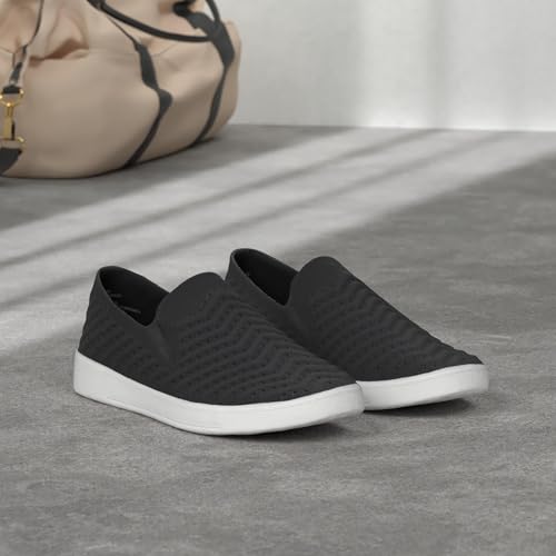 WHITE MOUNTAIN Women's Courage Sneaker2