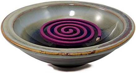 SHOYEIDO White River (Shirikawa) Incense, 10-Coil Bundle with Mountain Mist Round Ceramic Incense Holder