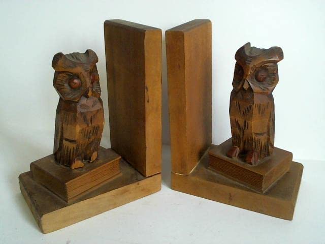 2 Buchstützen aus Holz - Eule auf Buch sitzend