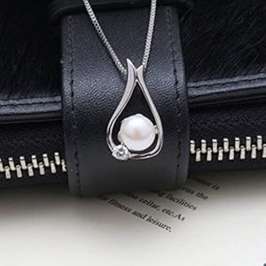 Pearl necklacesgifts for women wife pearls pendant necklace christmas day gifts for mom wife girlfriend her anniversary birthday gifts fine jewelry valentines day mothers day gifts for mom  urban country home decor