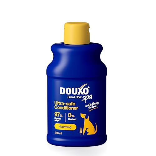Douxo Spa - Oatmeal Dog Conditioner 250 ml Safely Detangles Revives the Fur and Moisturises the Skin Leaves the Coat Soft Silky and Radiant pH Balanced and Hypoallergenic Skin-Friendly Formula