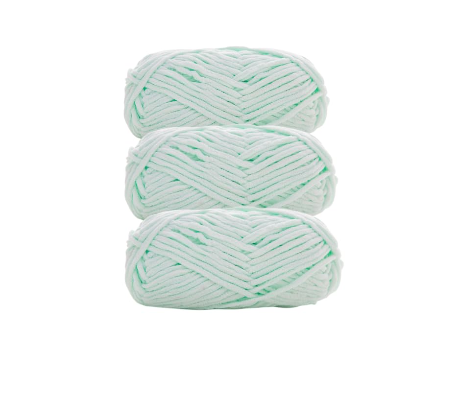 Soft Baby Wool for Knitting, 3 x 100g, Super Soft Velvet Chenille Yarn, Fluffy Soft Wool, Crochet Yarn for DIY Knitting Projects (02 Green)