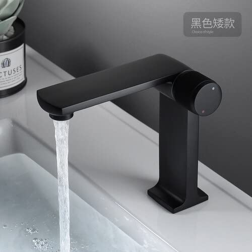 Robinet d'eau rétro noir pour transformer l'atmosphère de votre salle de bain vintage
