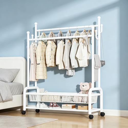 BYJSJY Perchero de Pie con Ruedas Bloqueables, Doble Barra en Acero Reforzado, Estante Colgante con Dos Estanterías, Salvaspazio para Dormitorio, Sala de Estar, Pasillo(White,150cm/59in)