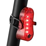 minecraft plei 3 Diseño impermeable: construido con materiales impermeables y carcasa sellada, esta luz trasera de bicicleta es resistente a la lluvia, salpicaduras y elementos externos, lo que la hace ideal para ciclismo en el clima, incluso en condiciones húmedas o brumosas, manteniendo una iluminación constante y durabilidad para un uso a largo plazo.