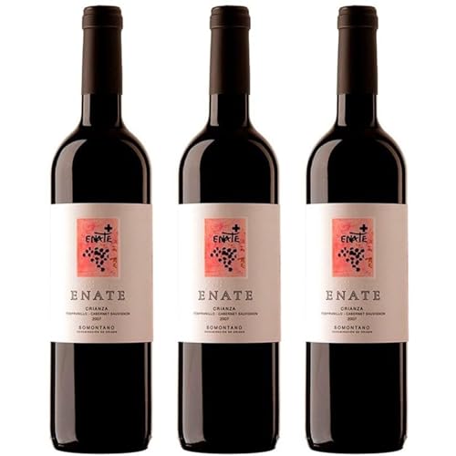 Enate Crianza es un vino tinto español con crianza que combina Tempranillo y Cabernet Sauvignon, con 15% de alcohol, ideal para acompañar comidas intensas.| 3 botella