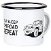 Produktbild MUGSY | Emaille Becher mit Geländewagen Zeichnung, Schriftzug: EAT SLEEP OFFROAD REPEAT, für Offroad Fans | 300 ml