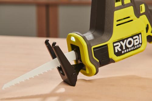 RYOBI Scie Sabre Compacte Brushless 18V ONE+ RRS18CBL-0 (Sans batterie) | Format une main, changement de lame sans outil, élagage, coupe de tuyaux, démolition légère, lame bois fournie, jardin