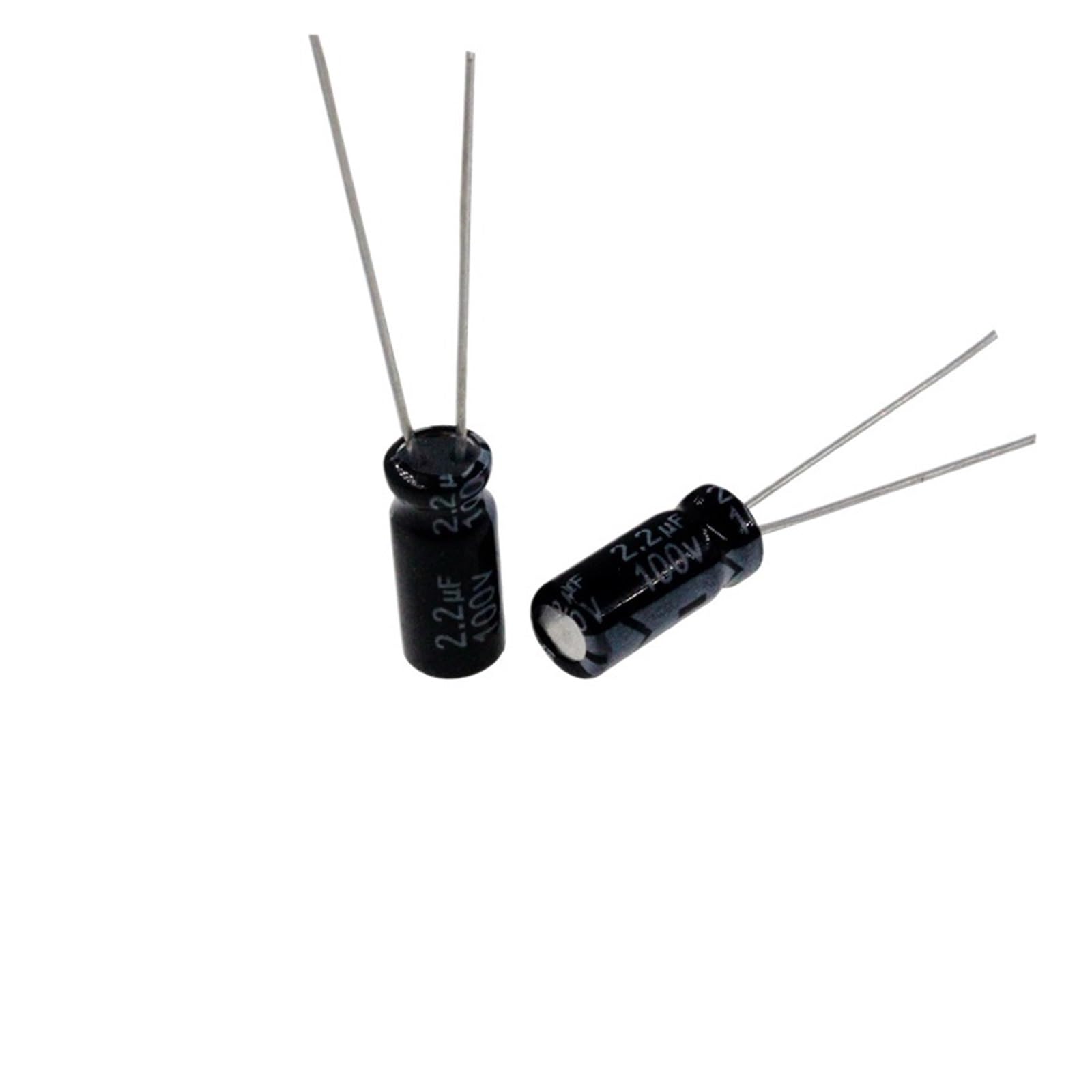 Condensadores electrolíticos de aluminio de 2,2 uF y 100 V cilíndricos para paso de señal 5x11mm