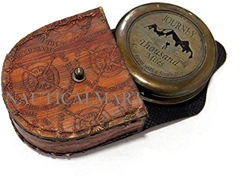 NauticalMart A Journey A Thousand Miles Must Begin A Single Step Brújula de Latón Macizo con Estuche miniatura 1